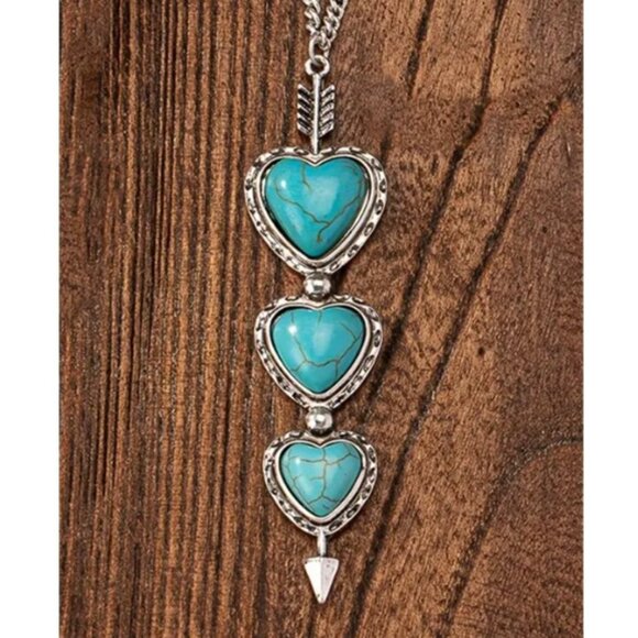 Bohemian Heart Natural Arrow - Blue Turquoise & Electro-Plated Silver Necklace - Picture 2 of 5